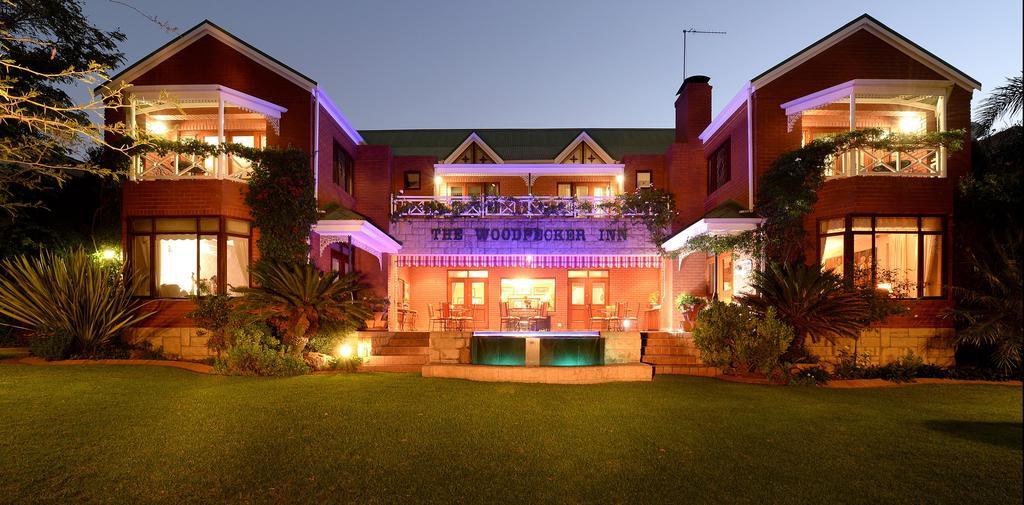 The Woodpecker Inn Претория Екстериор снимка