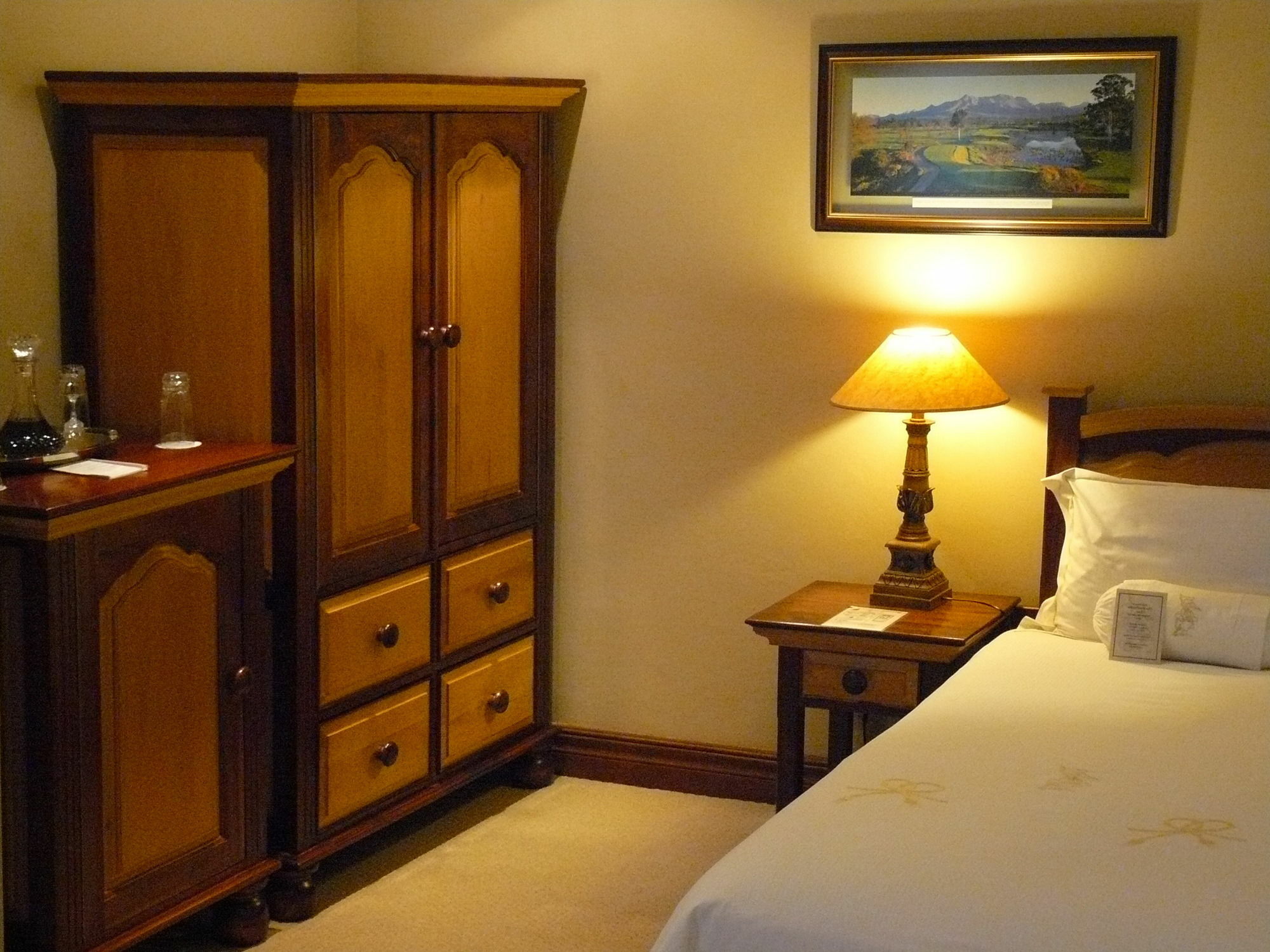 The Woodpecker Inn Претория Екстериор снимка